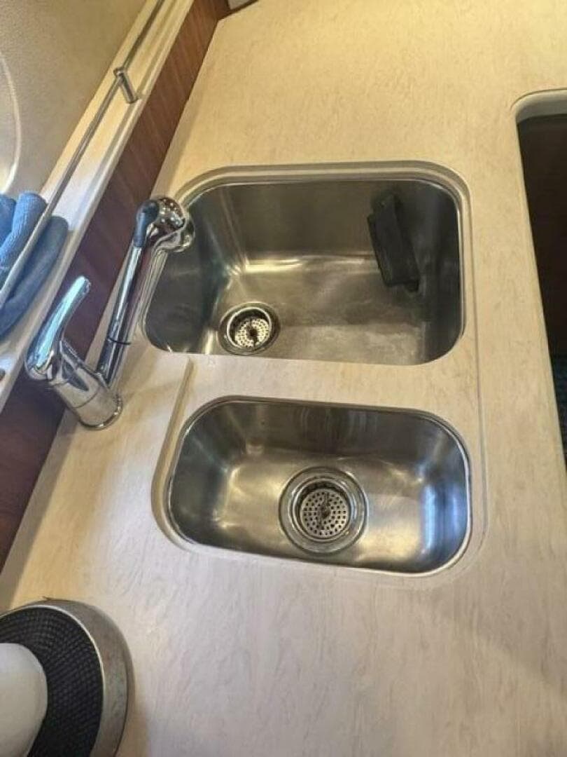 2006 Tiara Yachts 43 Sovran — photo 26