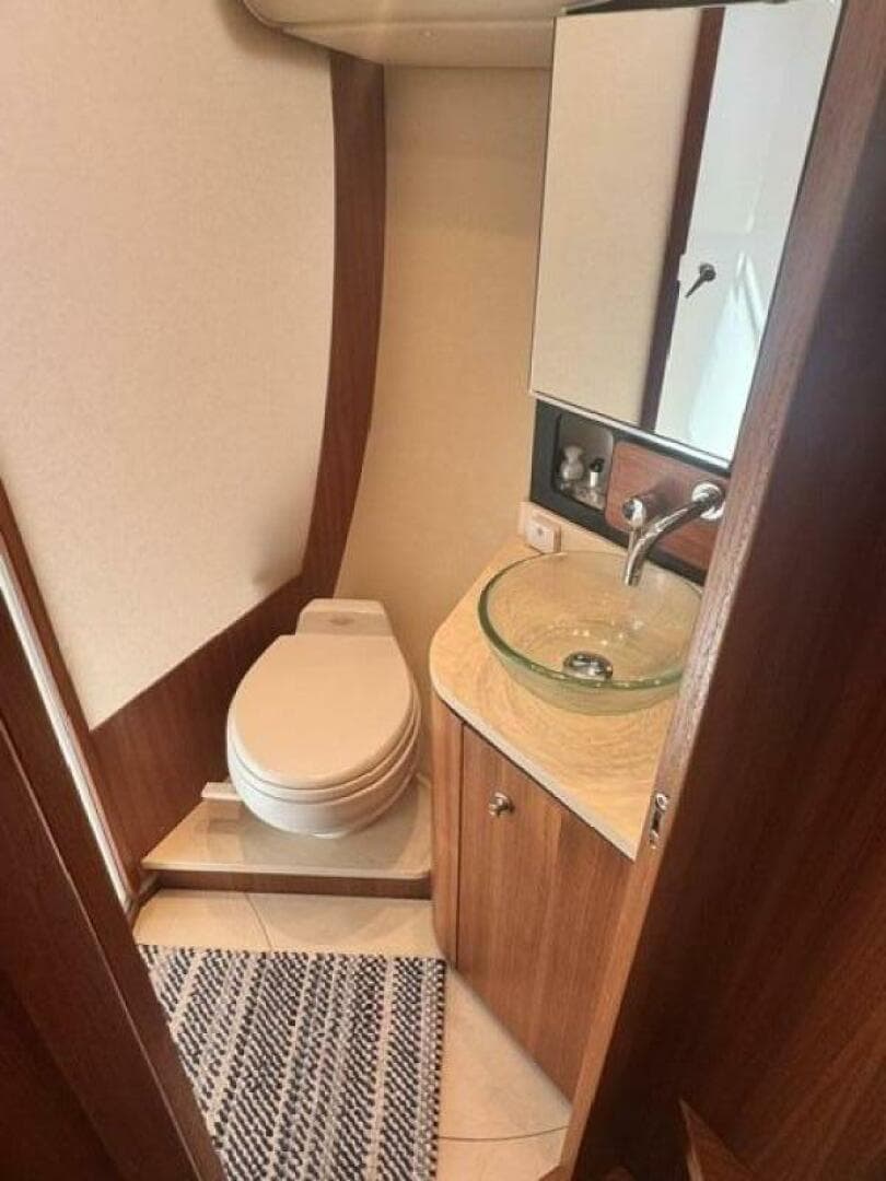 2006 Tiara Yachts 43 Sovran — photo 32