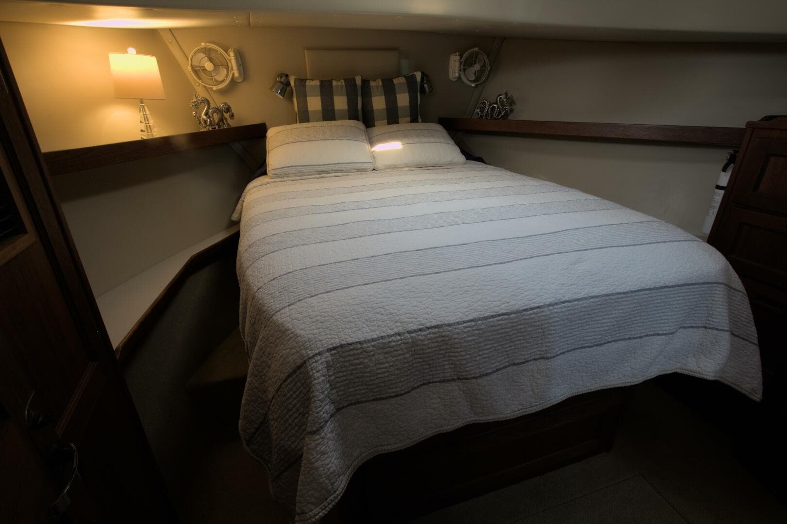 2000 Nordic Tugs 42 Millennium — photo 18