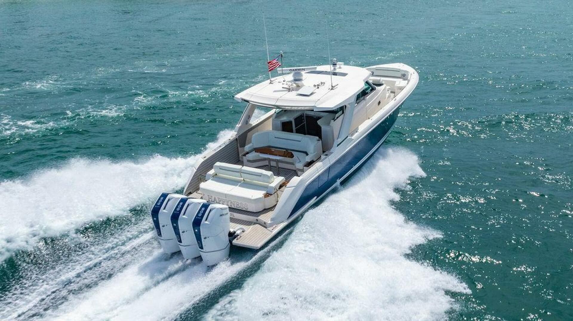 2025 Tiara Yachts 48 LS — photo 8