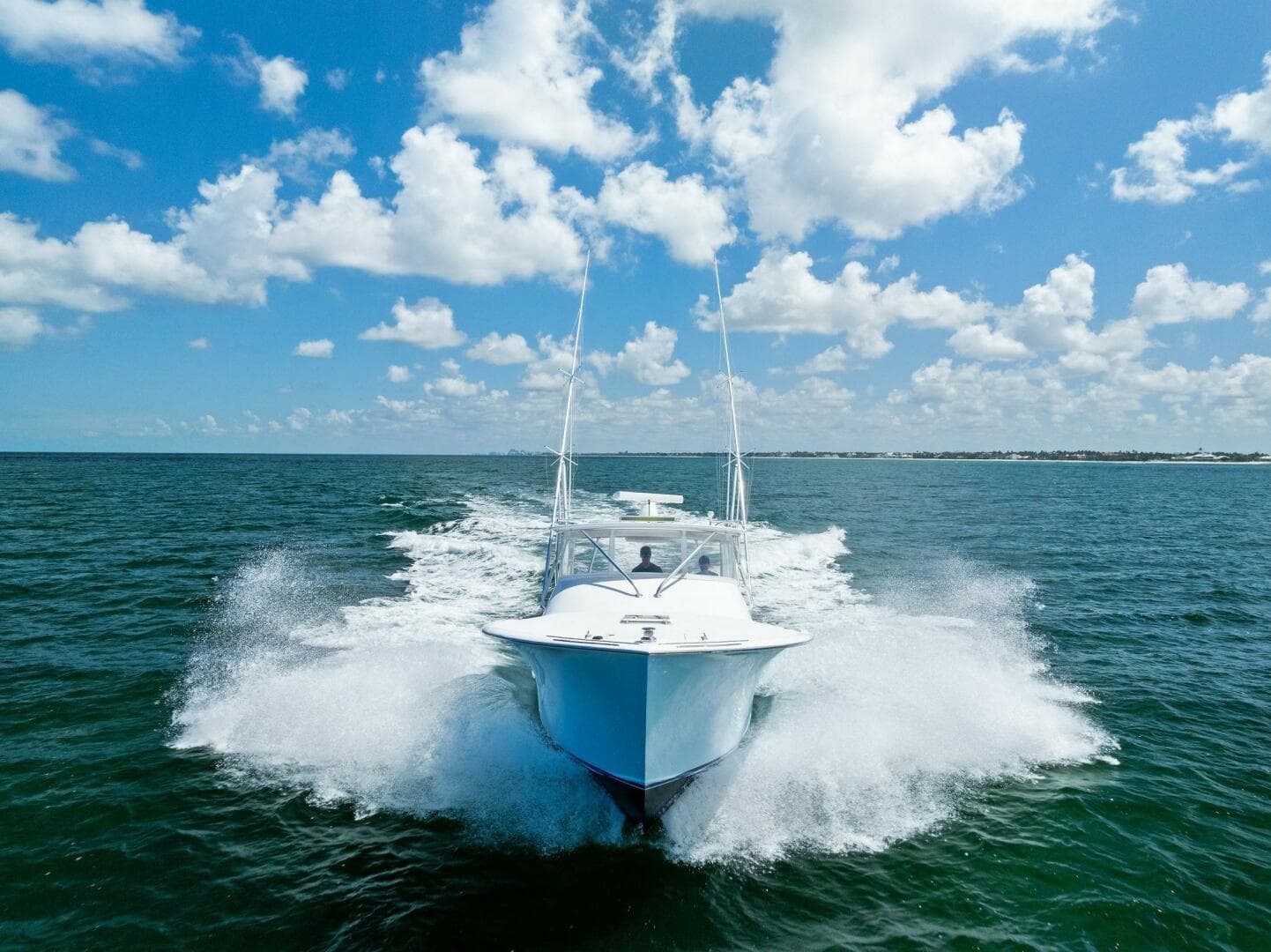 2018 Custom Carolina 35 Express — photo 9