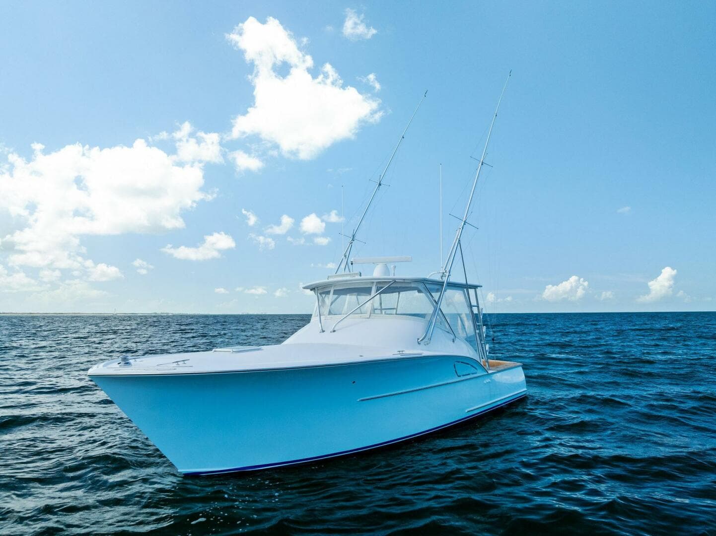 2018 Custom Carolina 35 Express — photo 8