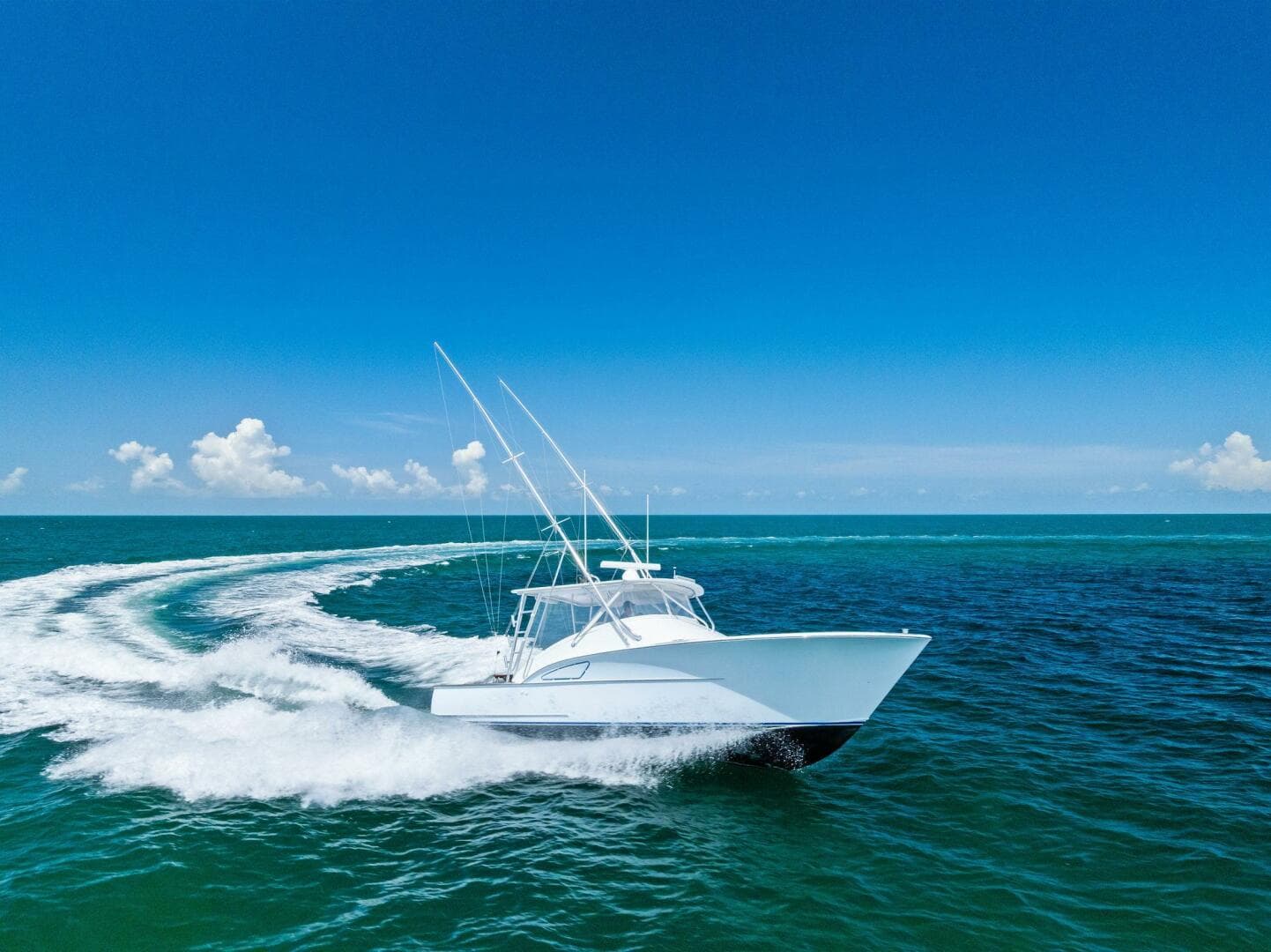 2018 Custom Carolina 35 Express — photo 14