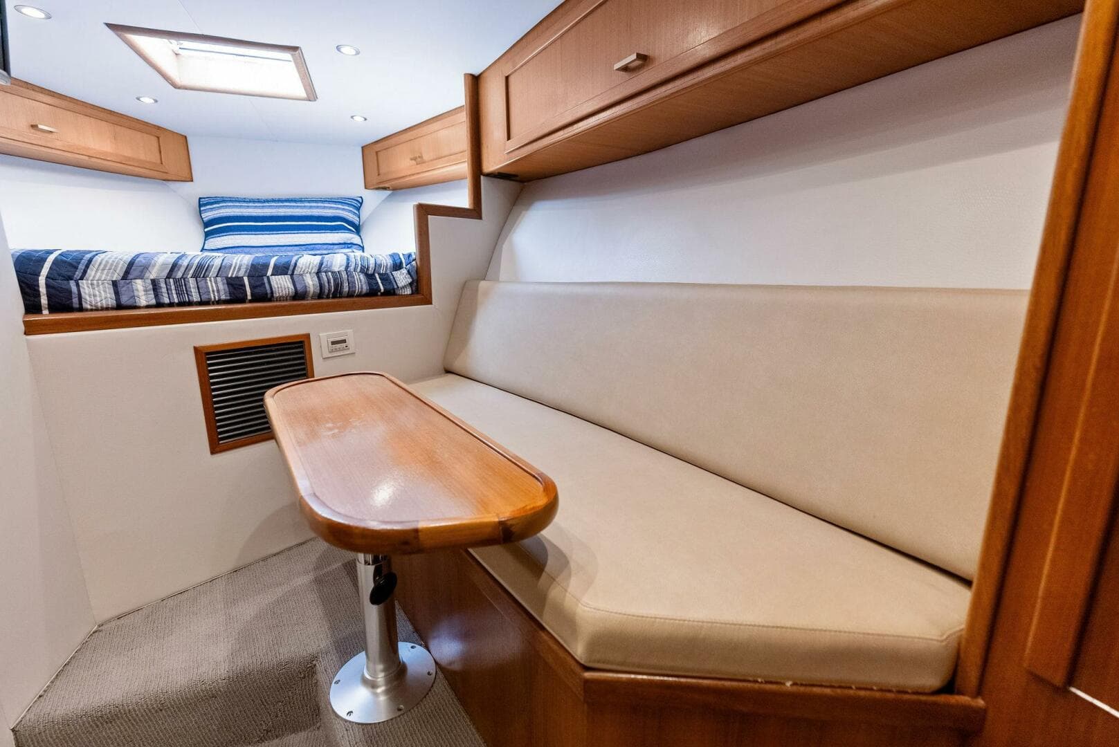 2018 Custom Carolina 35 Express — photo 34