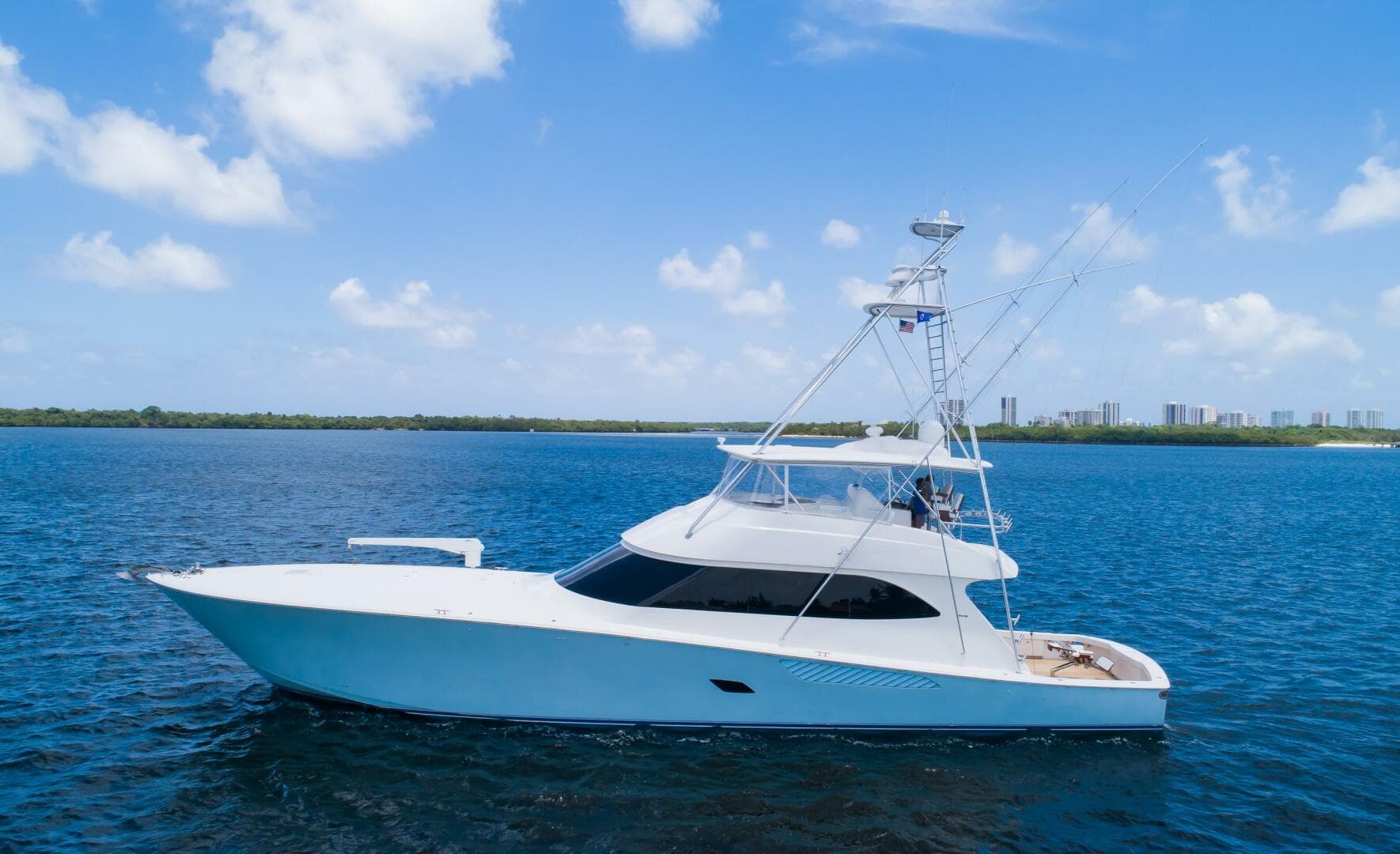 2010 Viking 82 Convertible — photo 41