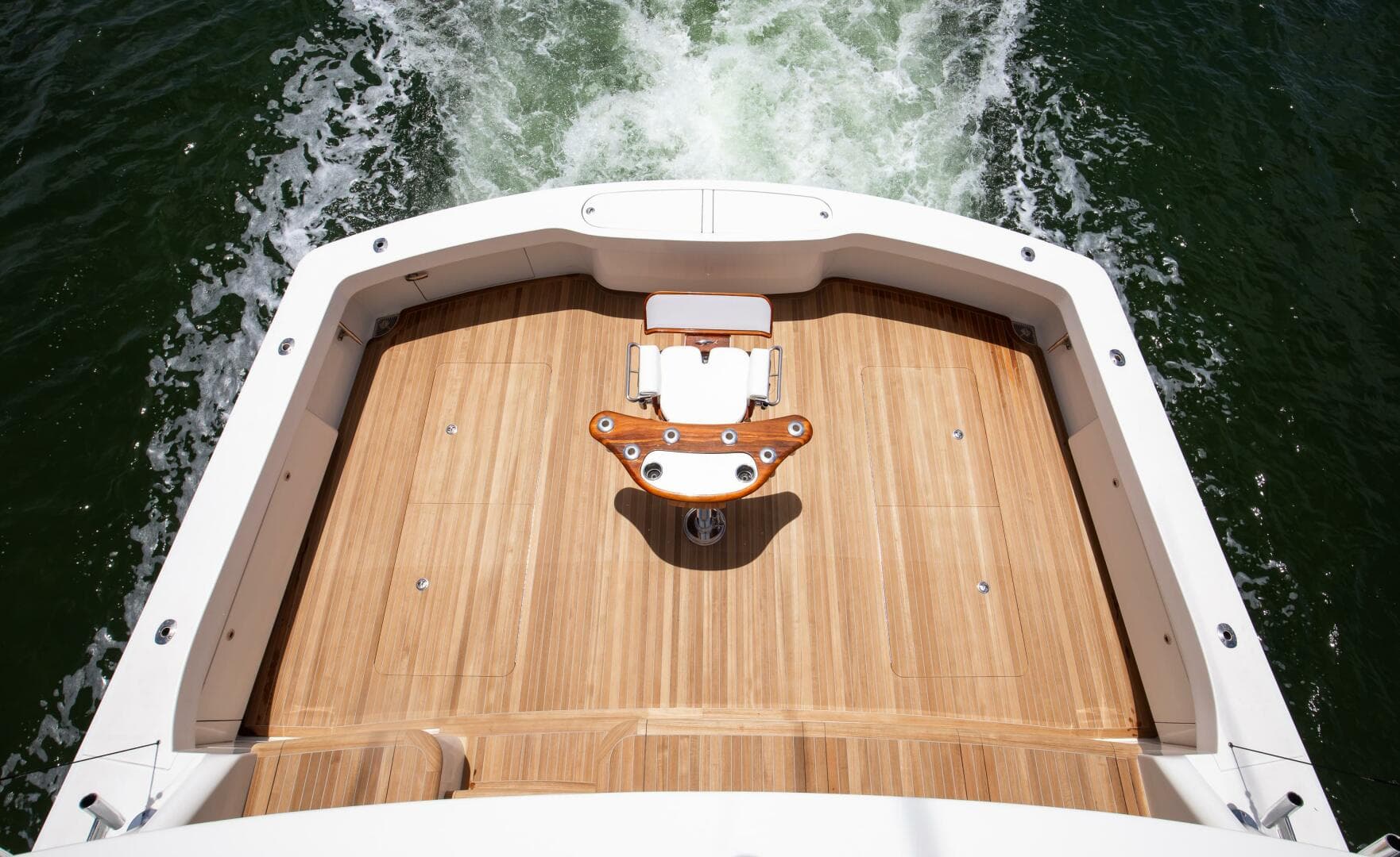 2010 Viking 82 Convertible — photo 24