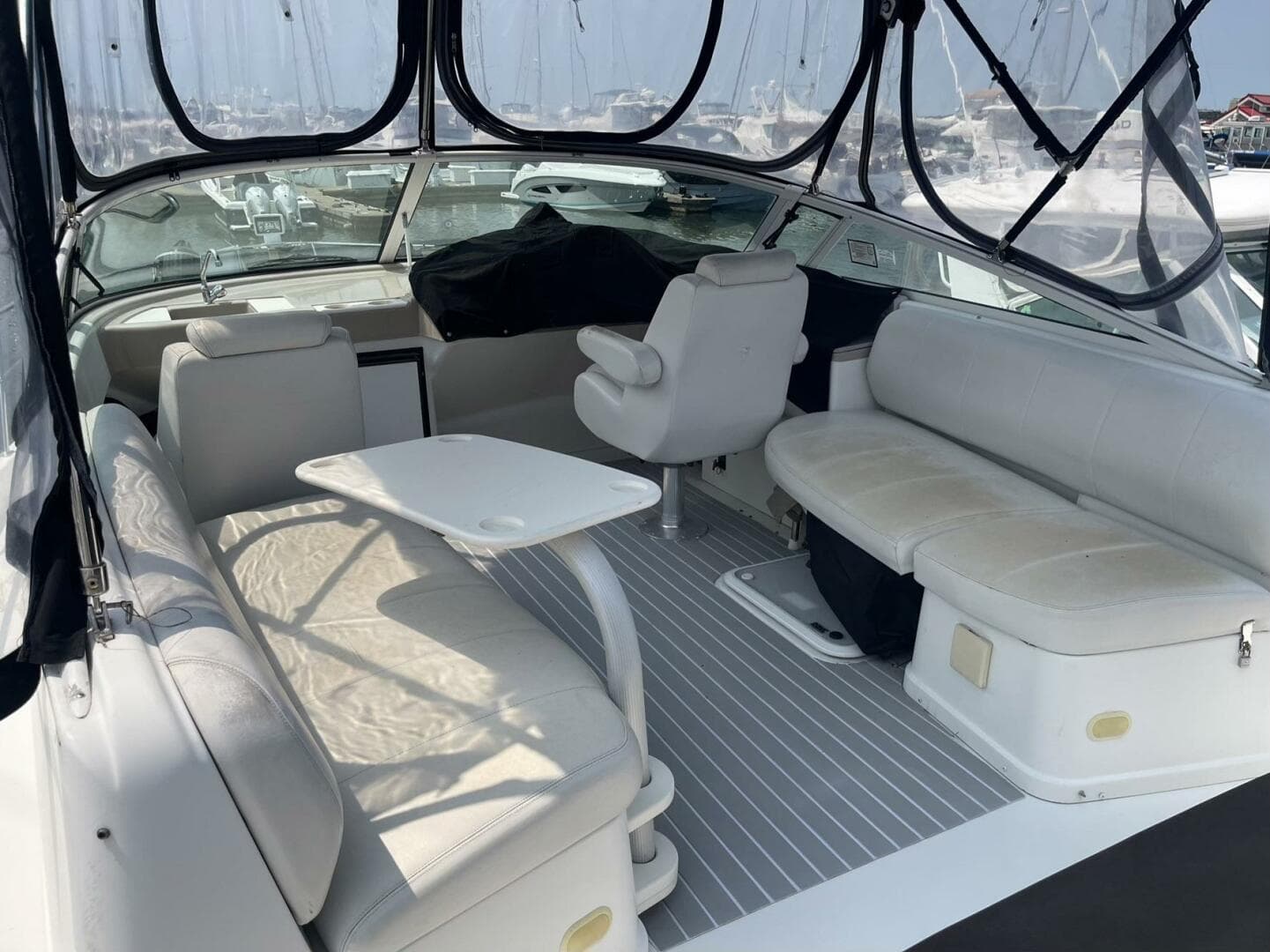 2006 Carver 36 Mariner — photo 4