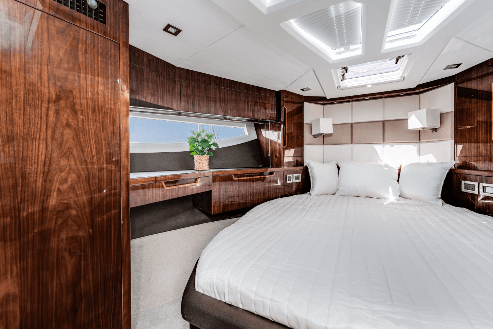 2023 Galeon 510 Sky — photo 37