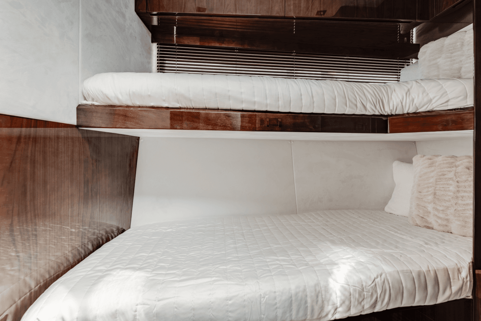 2023 Galeon 510 Sky — photo 40