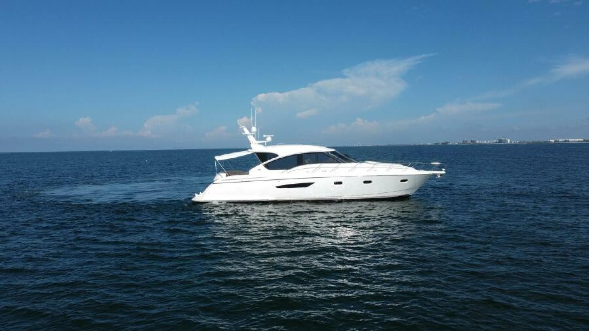 2008 Tiara Yachts 5800 Sovran — photo 31