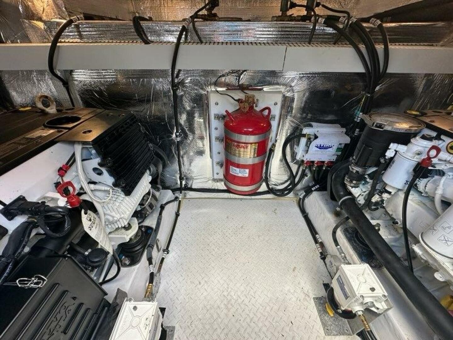 2015 Cruisers Yachts Cantius — photo 52