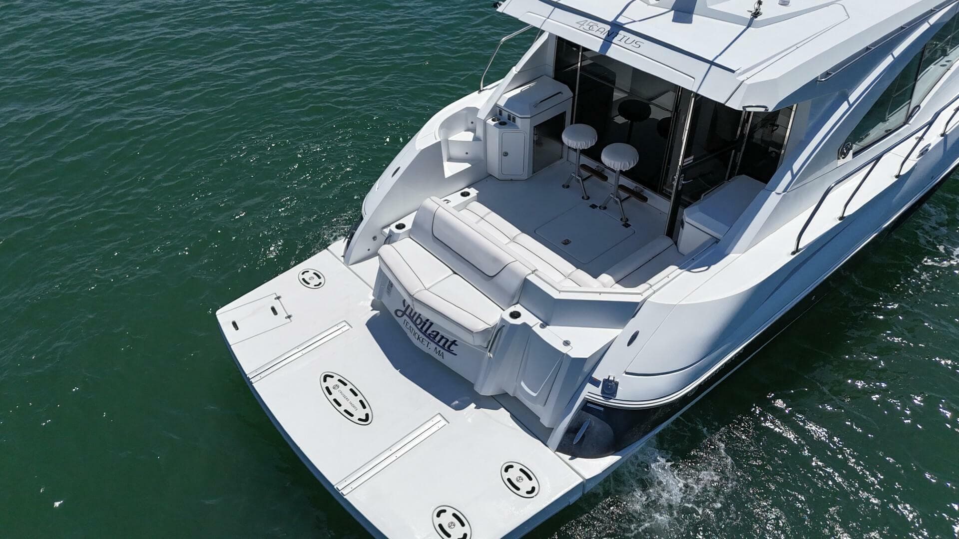 2015 Cruisers Yachts Cantius — photo 10
