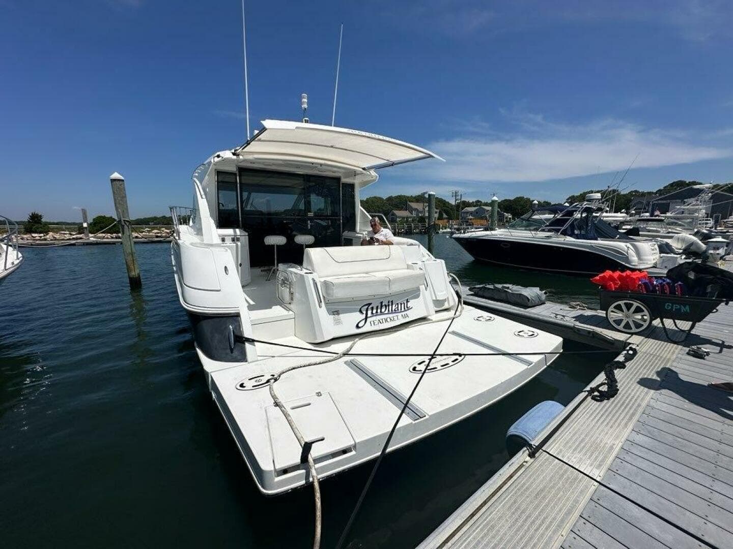 2015 Cruisers Yachts Cantius — photo 12