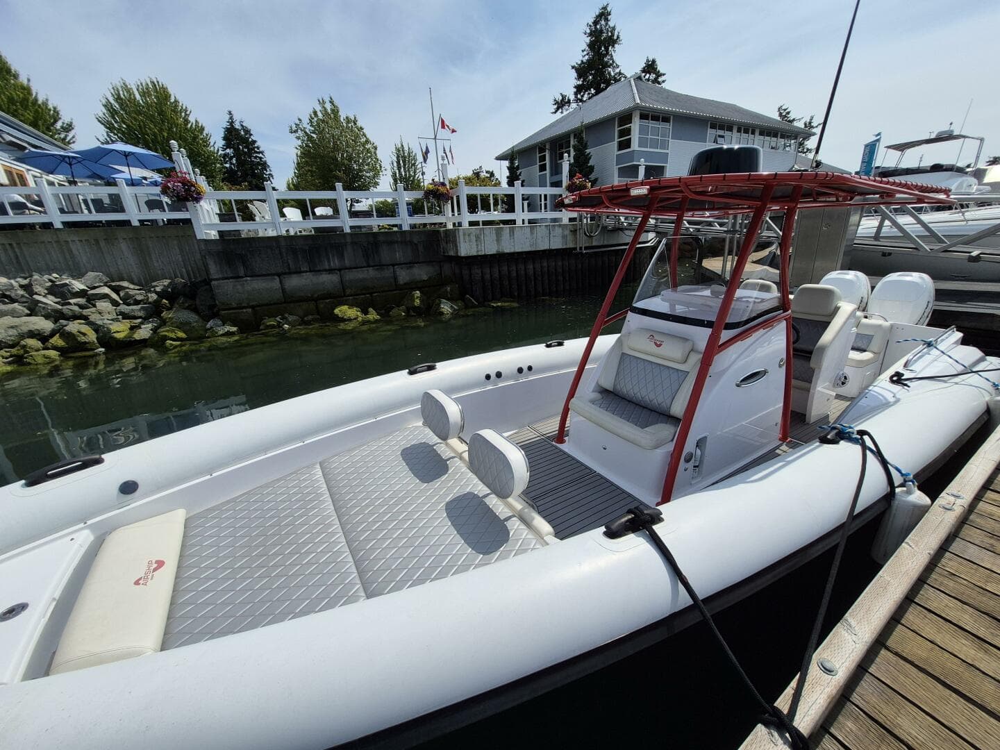 2016 Airship 330 — photo 7