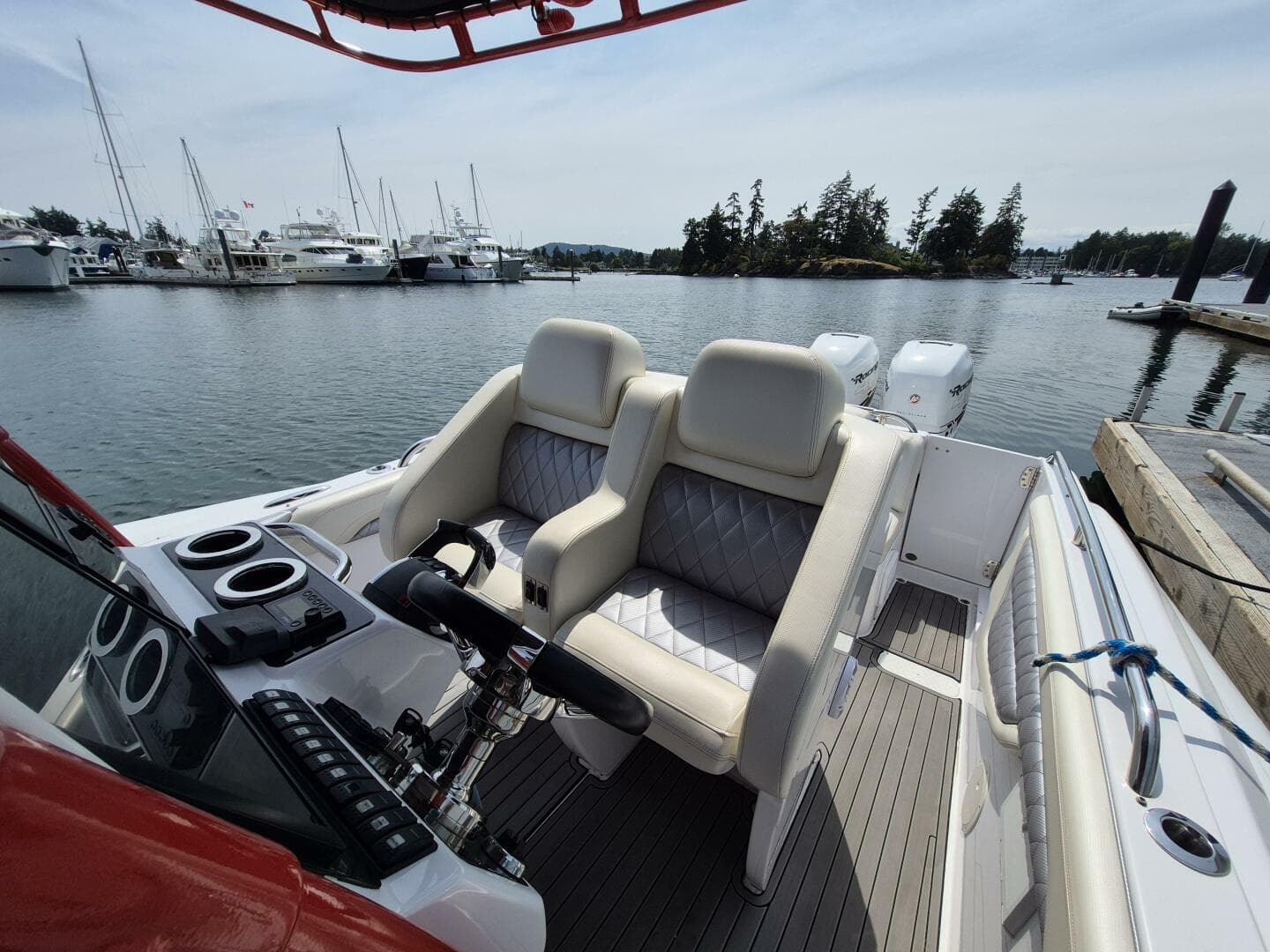 2016 Airship 330 — photo 21