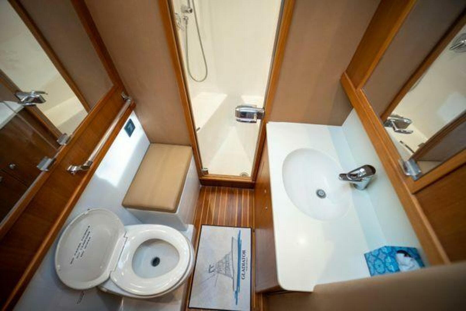 2014 Release 46 Custom Express Carolina — photo 13