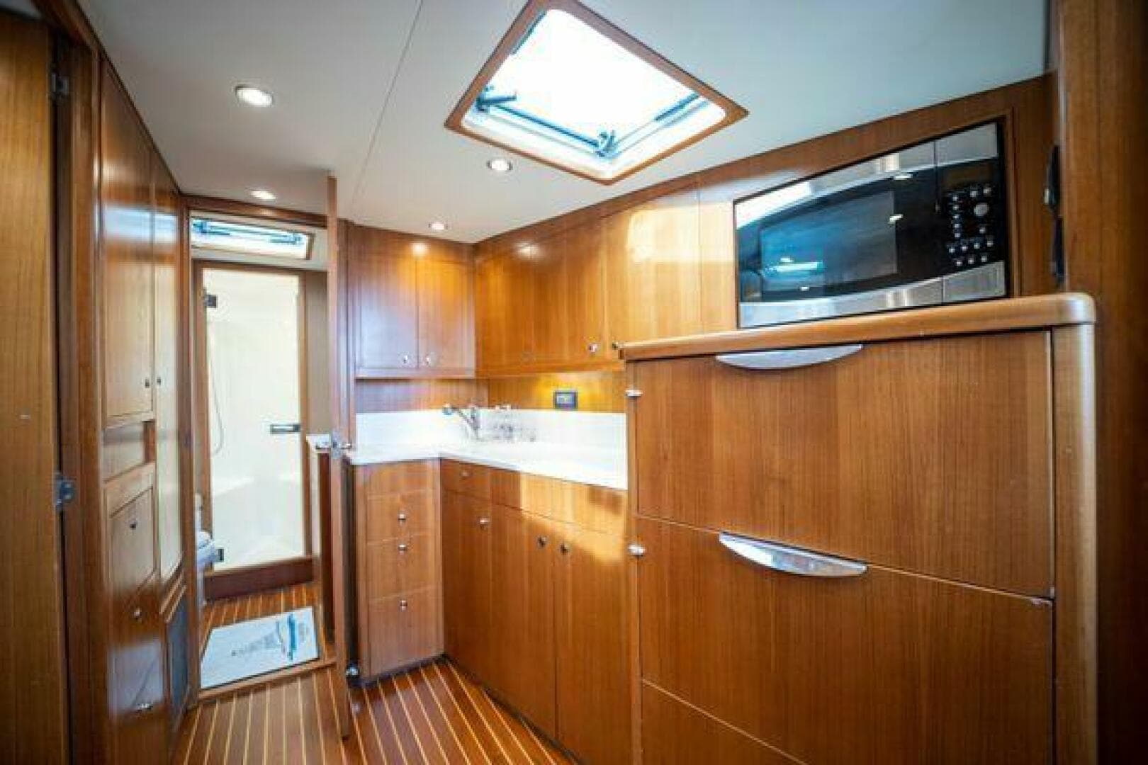 2014 Release 46 Custom Express Carolina — photo 12