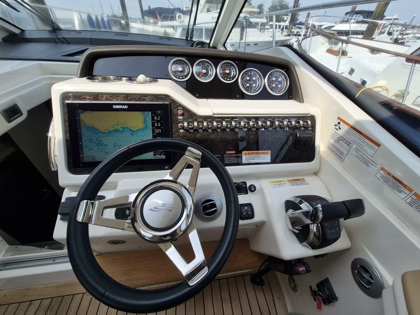 2019 Sea Ray Sundancer 350 Coupe — photo 10