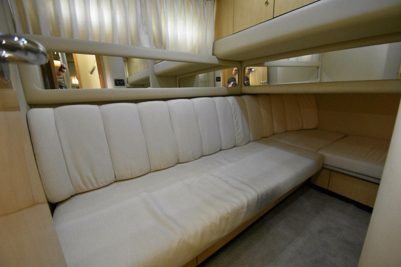 2000 Sea Ray 480 Sedan Bridge — photo 42