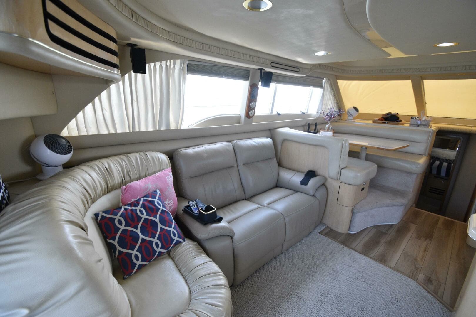 2000 Sea Ray 480 Sedan Bridge — photo 34