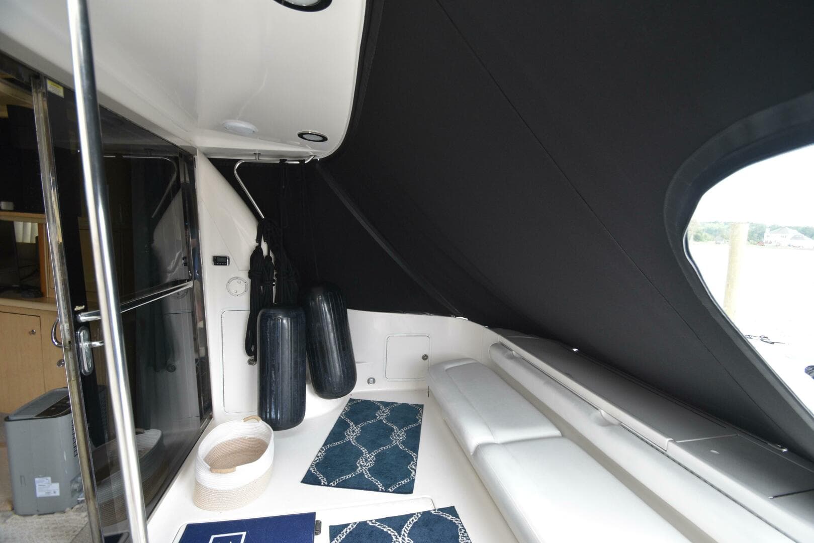 2000 Sea Ray 480 Sedan Bridge — photo 7