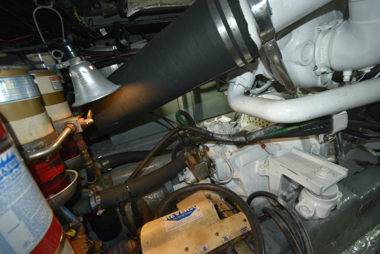 2000 Sea Ray 480 Sedan Bridge — photo 54