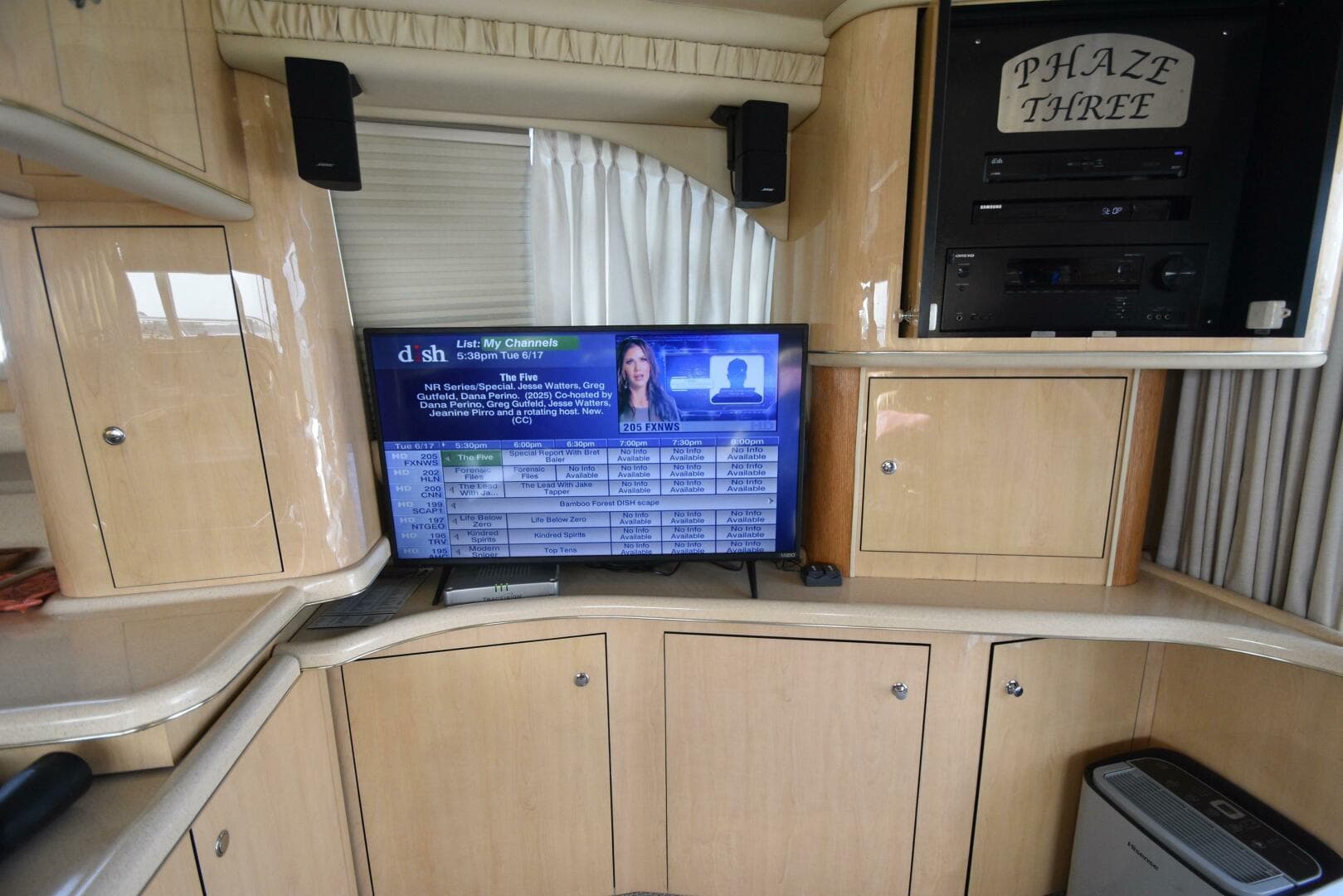 2000 Sea Ray 480 Sedan Bridge — photo 36