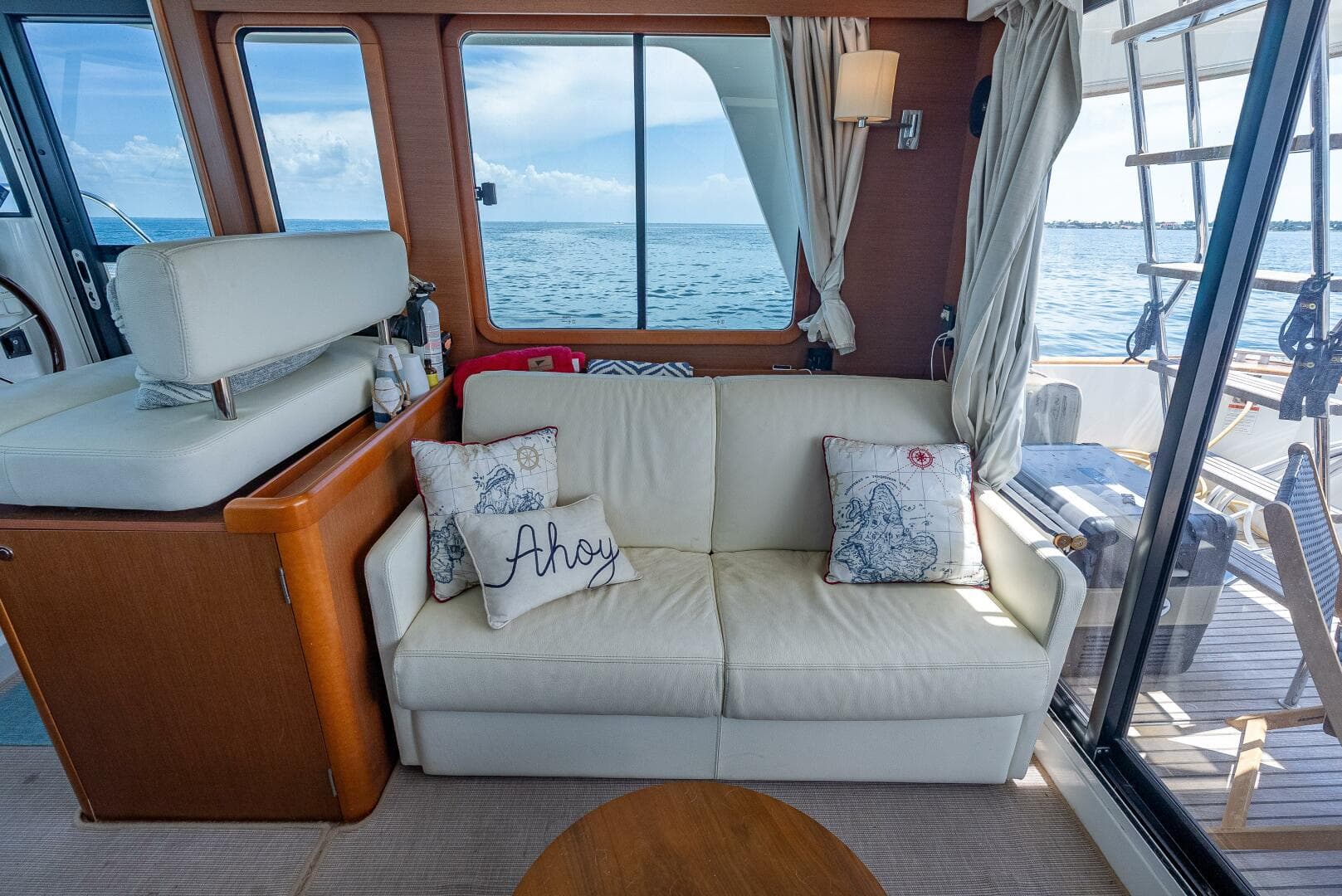 2015 Beneteau Swift Trawler 34 — photo 45