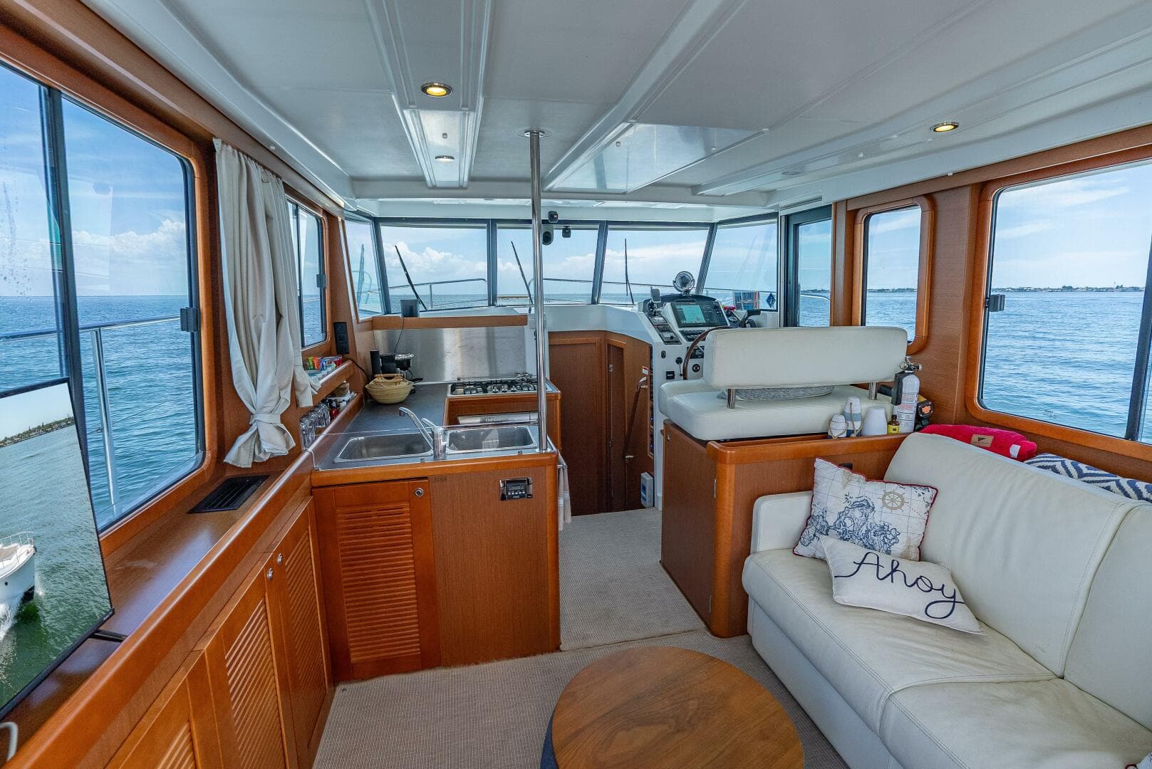 2015 Beneteau Swift Trawler 34 — photo 46