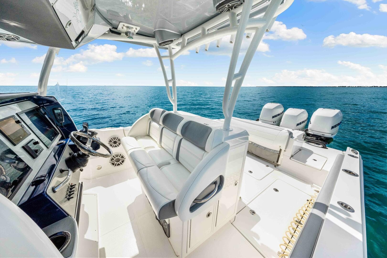 2021 Nor-Tech 390 SS — photo 18