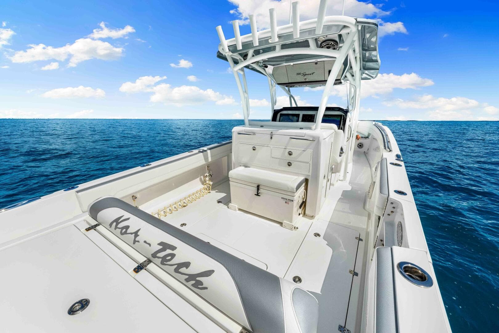 2021 Nor-Tech 390 SS — photo 9