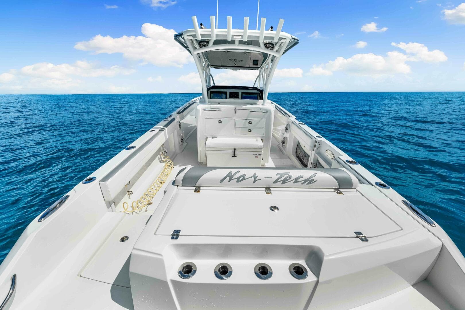 2021 Nor-Tech 390 SS — photo 8