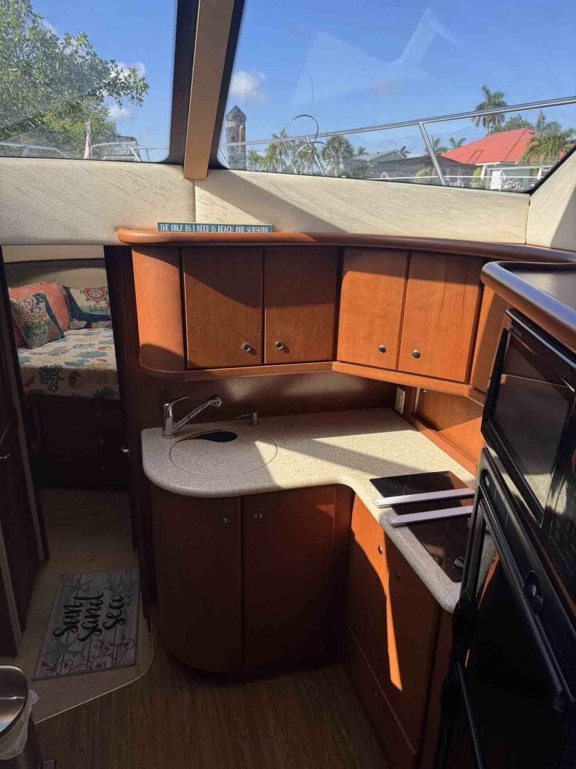 2005 Silverton 34C — photo 34