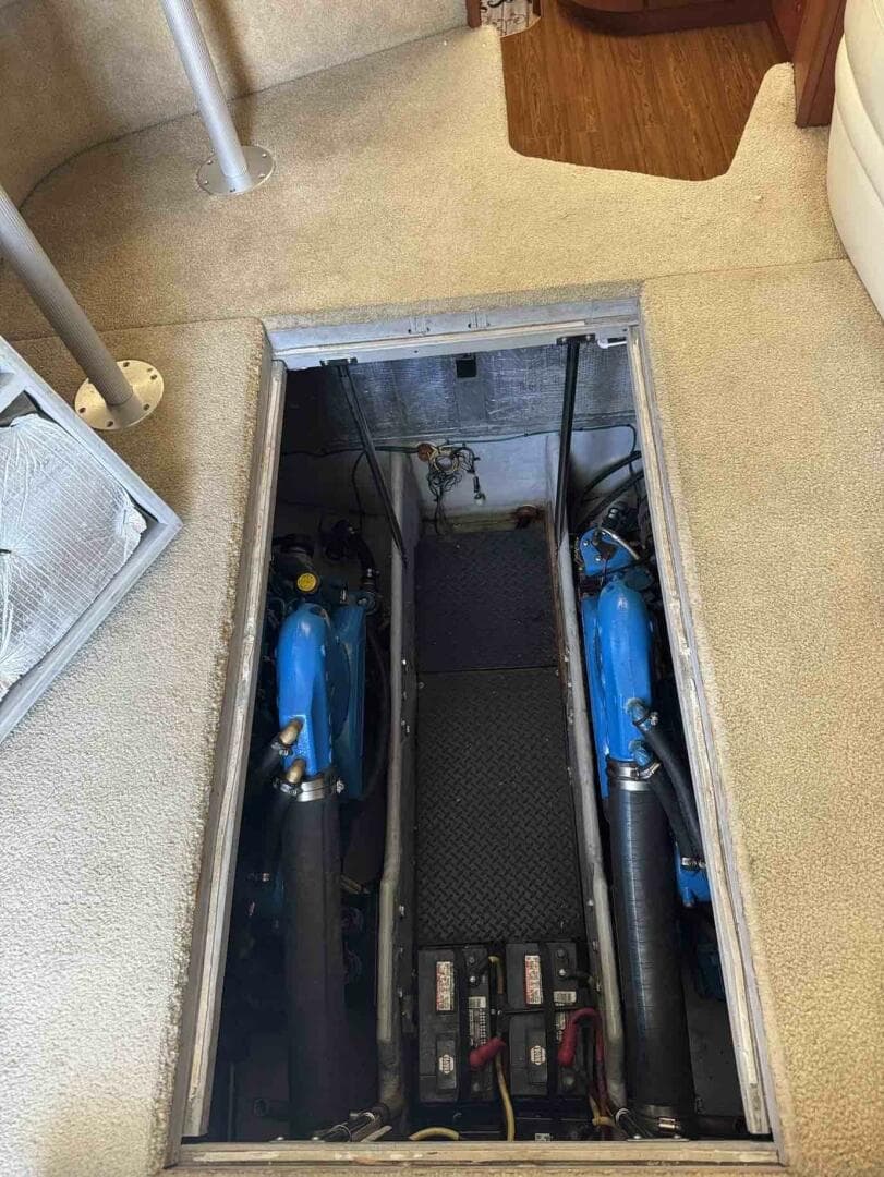 2005 Silverton 34C — photo 33