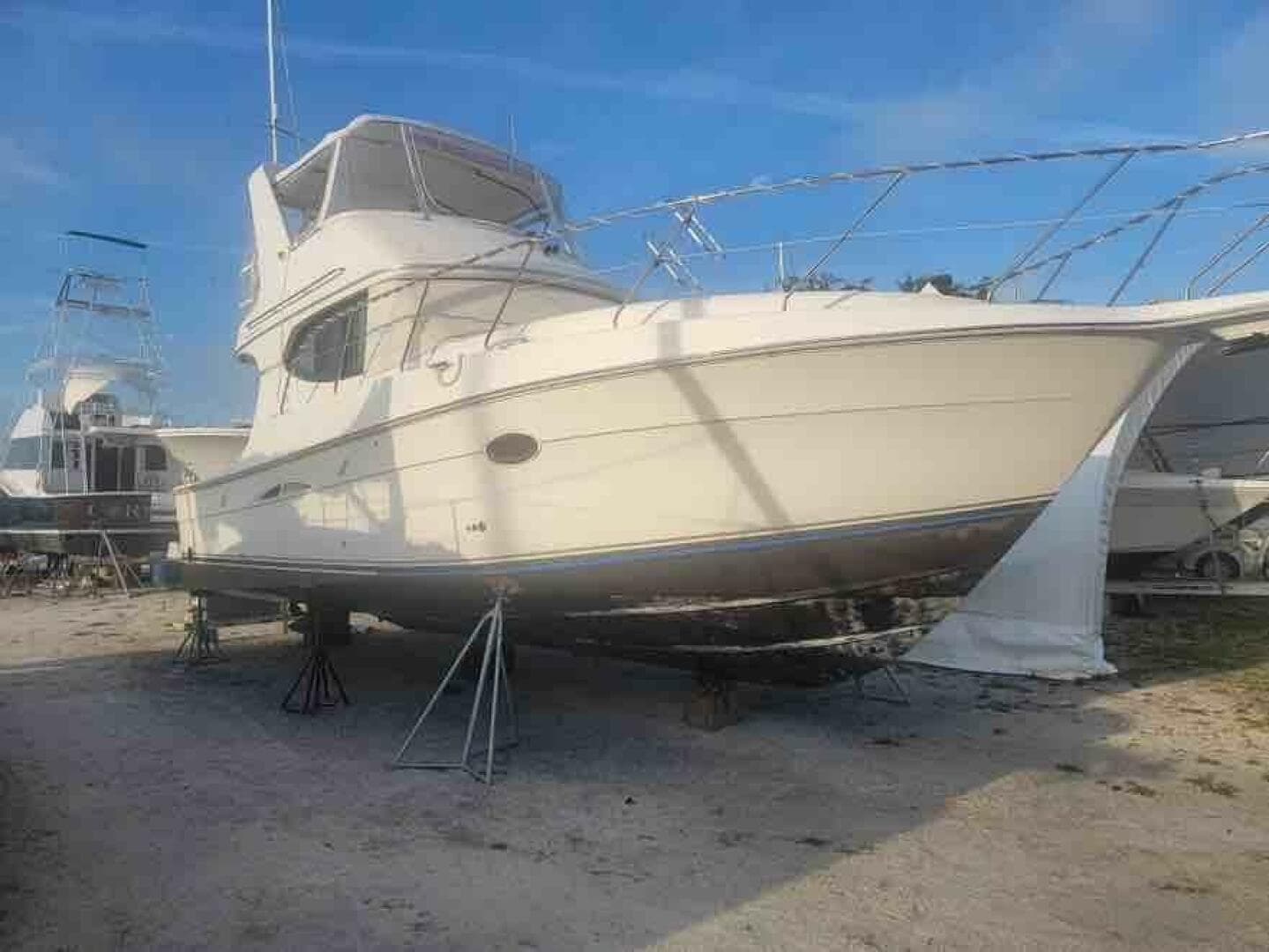 2005 Silverton 34C — photo 3