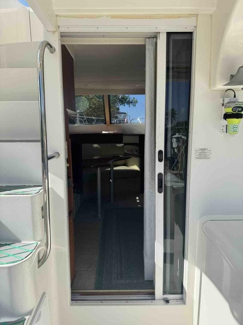 2005 Silverton 34C — photo 26