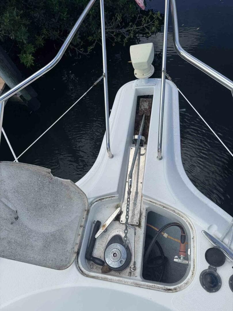 2005 Silverton 34C — photo 22