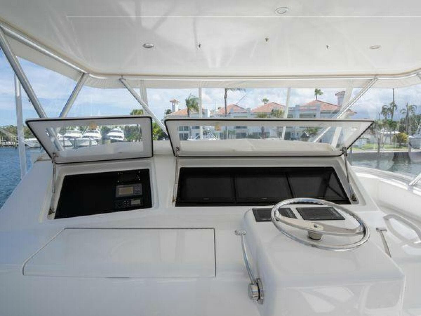 2008 Viking 45 Convertible — photo 8