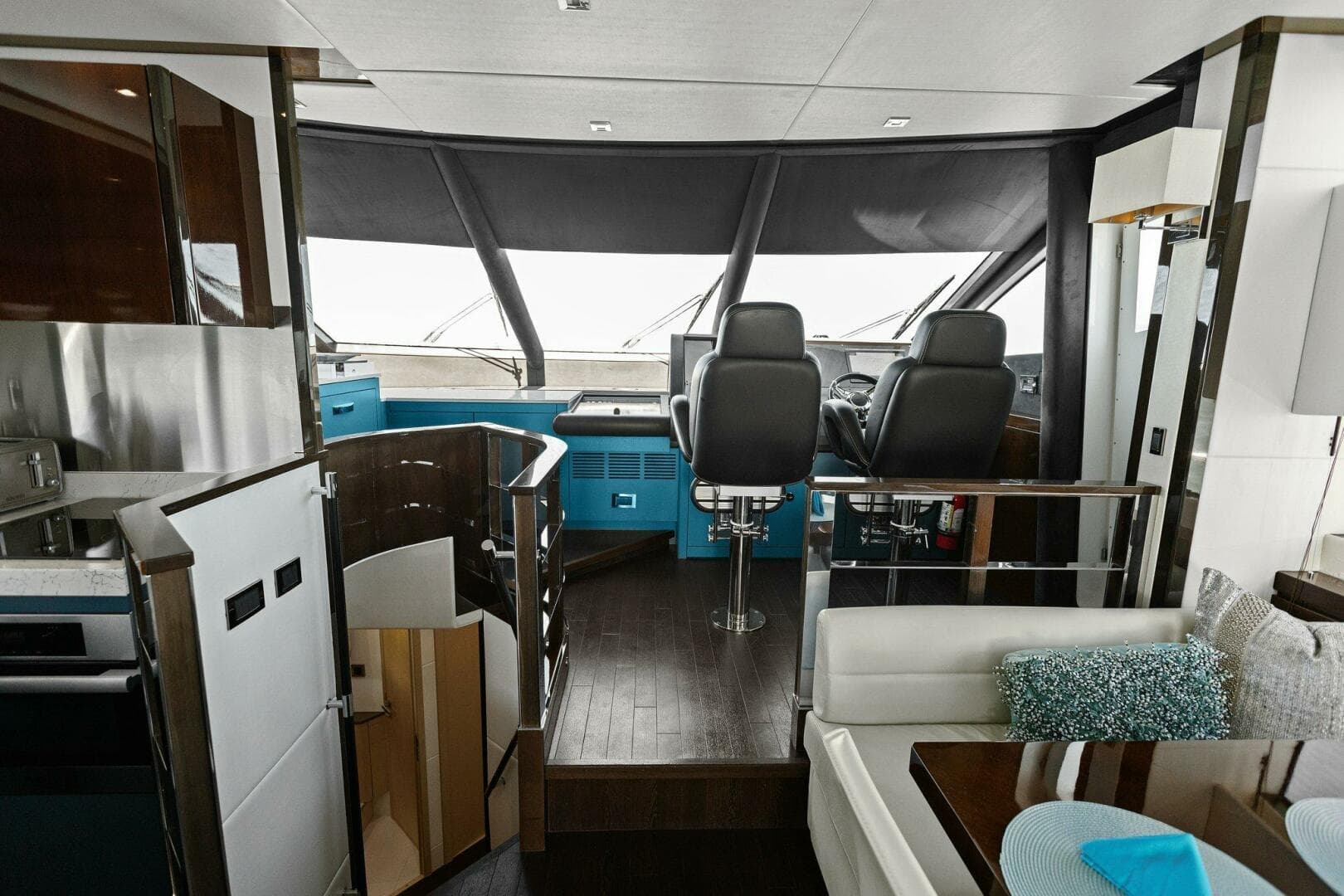 2013 Sunseeker 73 Manhattan — photo 75