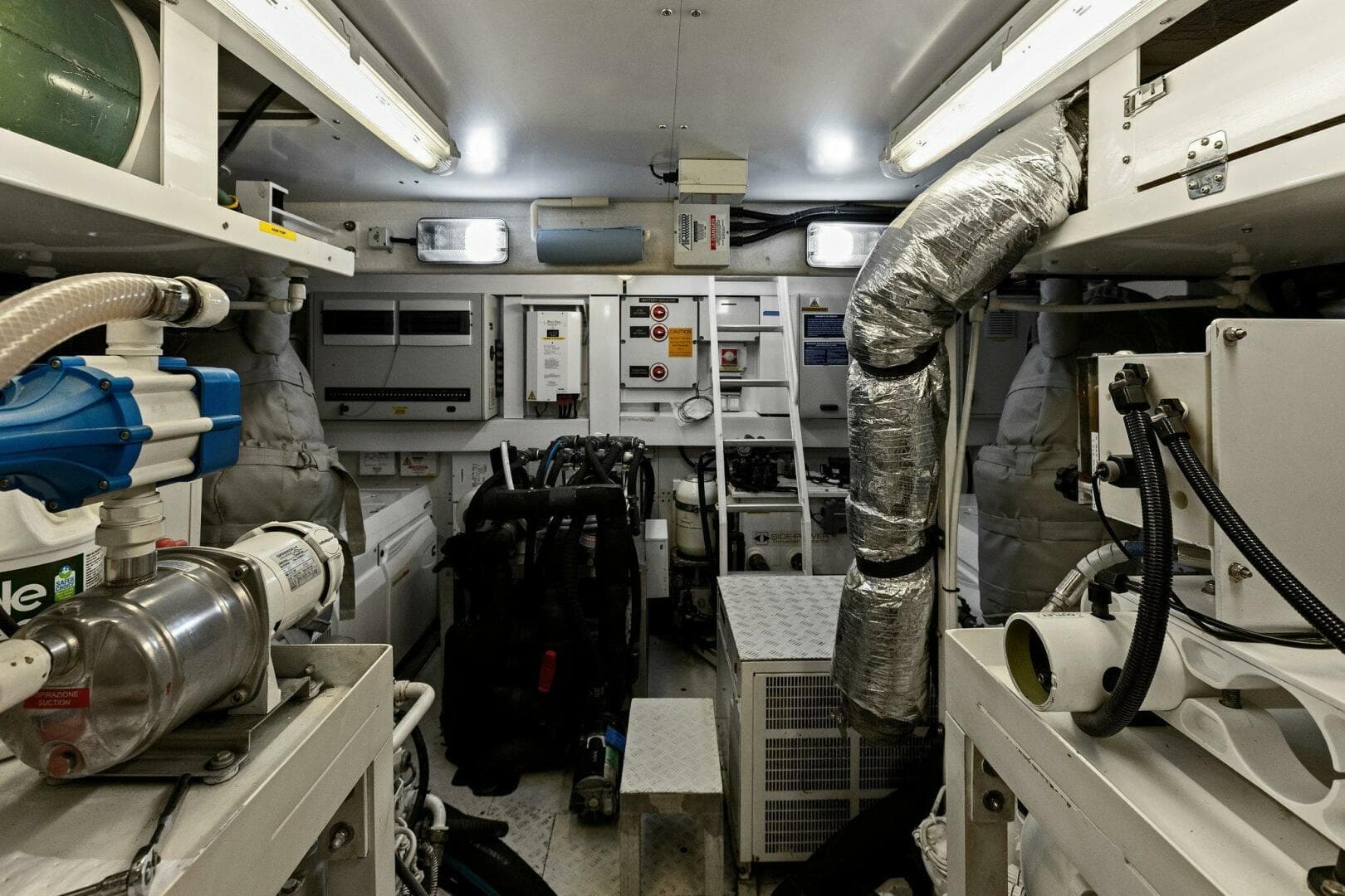 2013 Sunseeker 73 Manhattan — photo 135