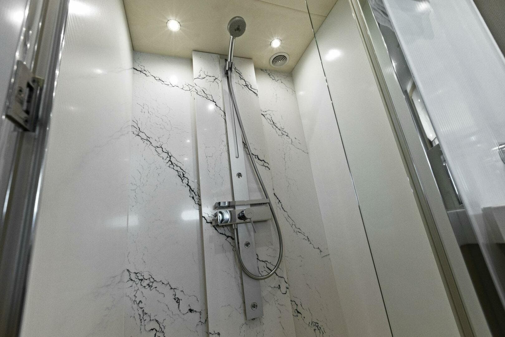 2013 Sunseeker 73 Manhattan — photo 91