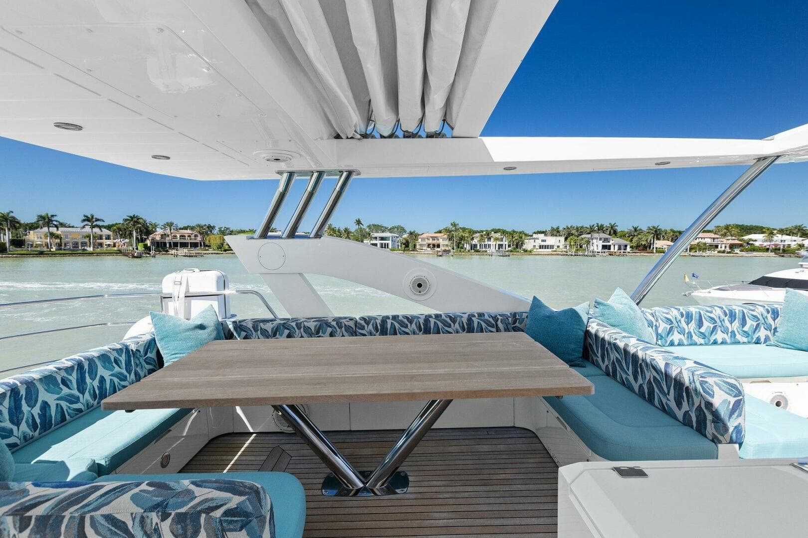 2013 Sunseeker 73 Manhattan — photo 42