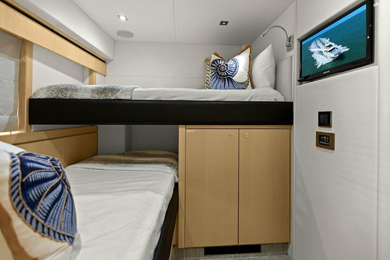 2013 Sunseeker 73 Manhattan — photo 120