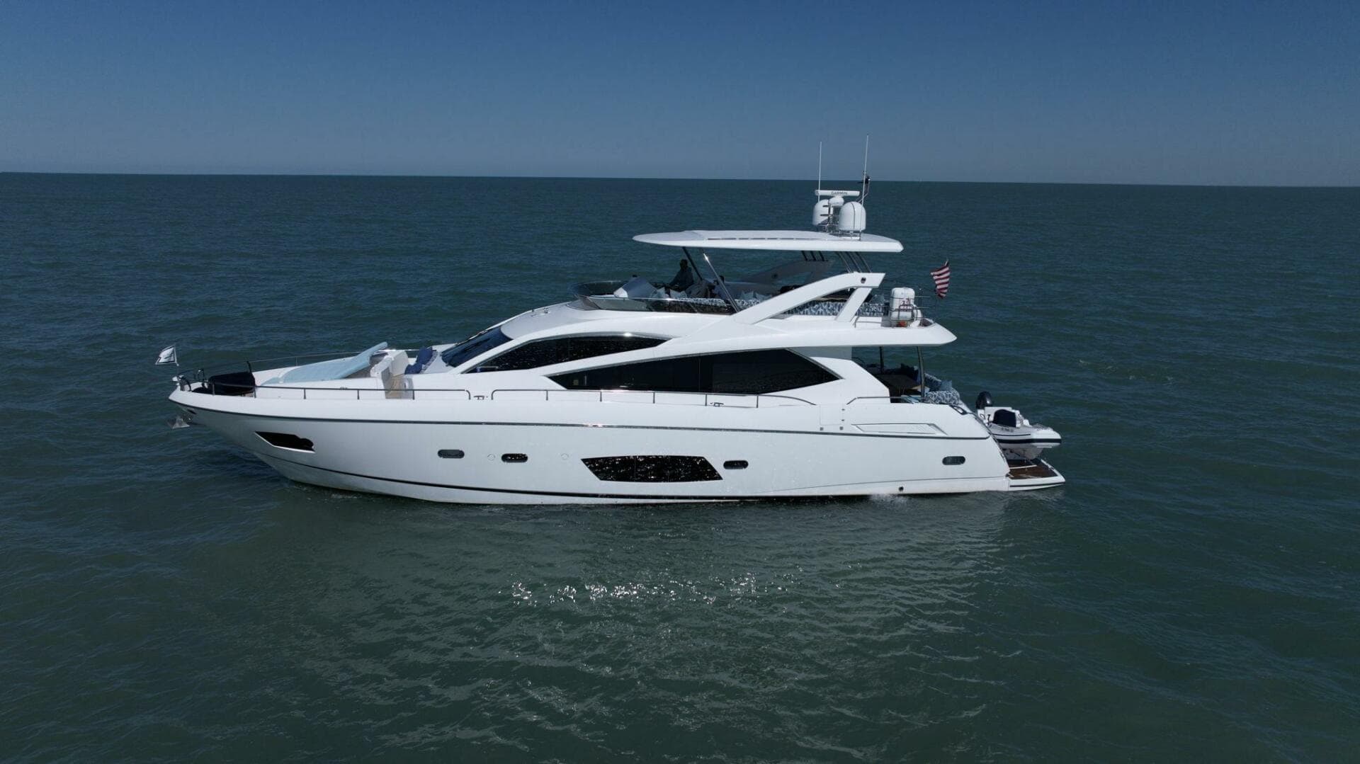 2013 Sunseeker 73 Manhattan — photo 12