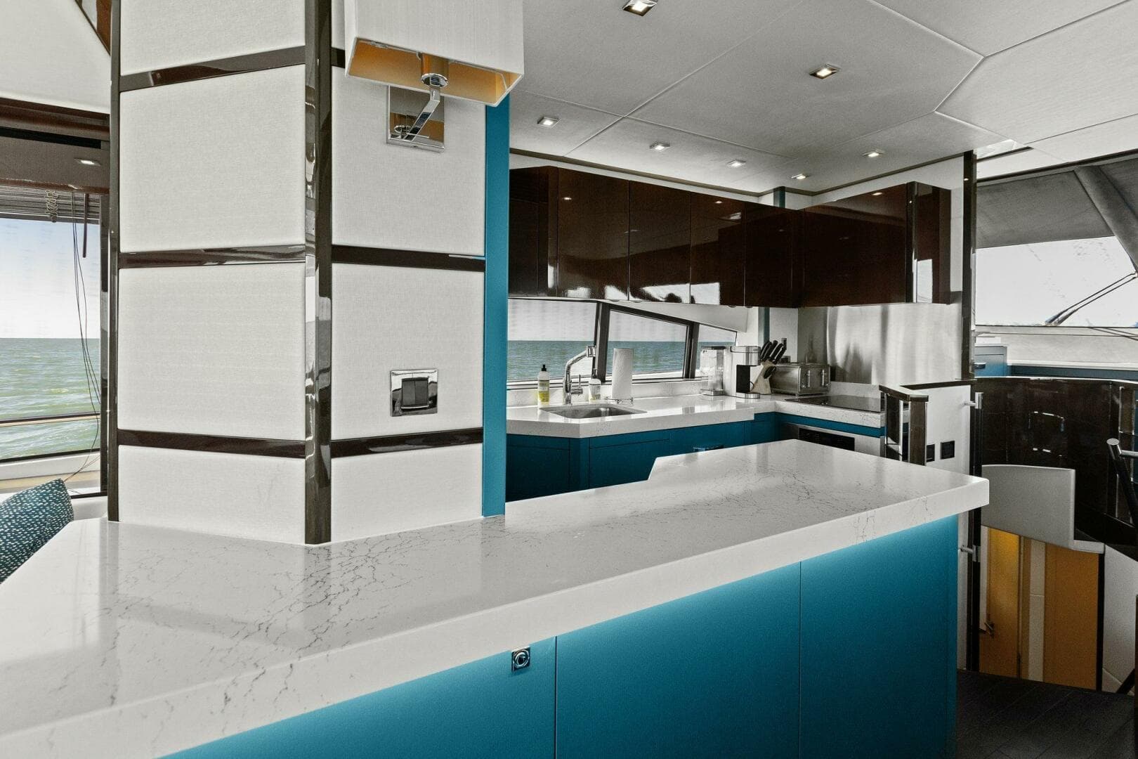 2013 Sunseeker 73 Manhattan — photo 62