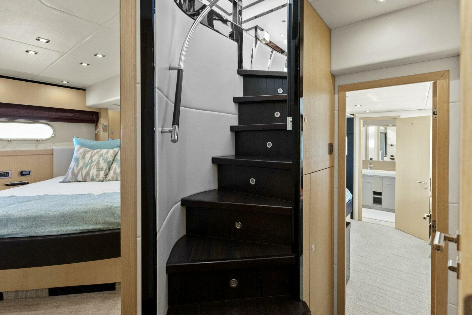 2013 Sunseeker 73 Manhattan — photo 76