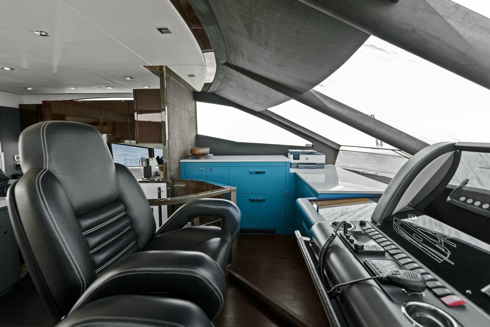 2013 Sunseeker 73 Manhattan — photo 70