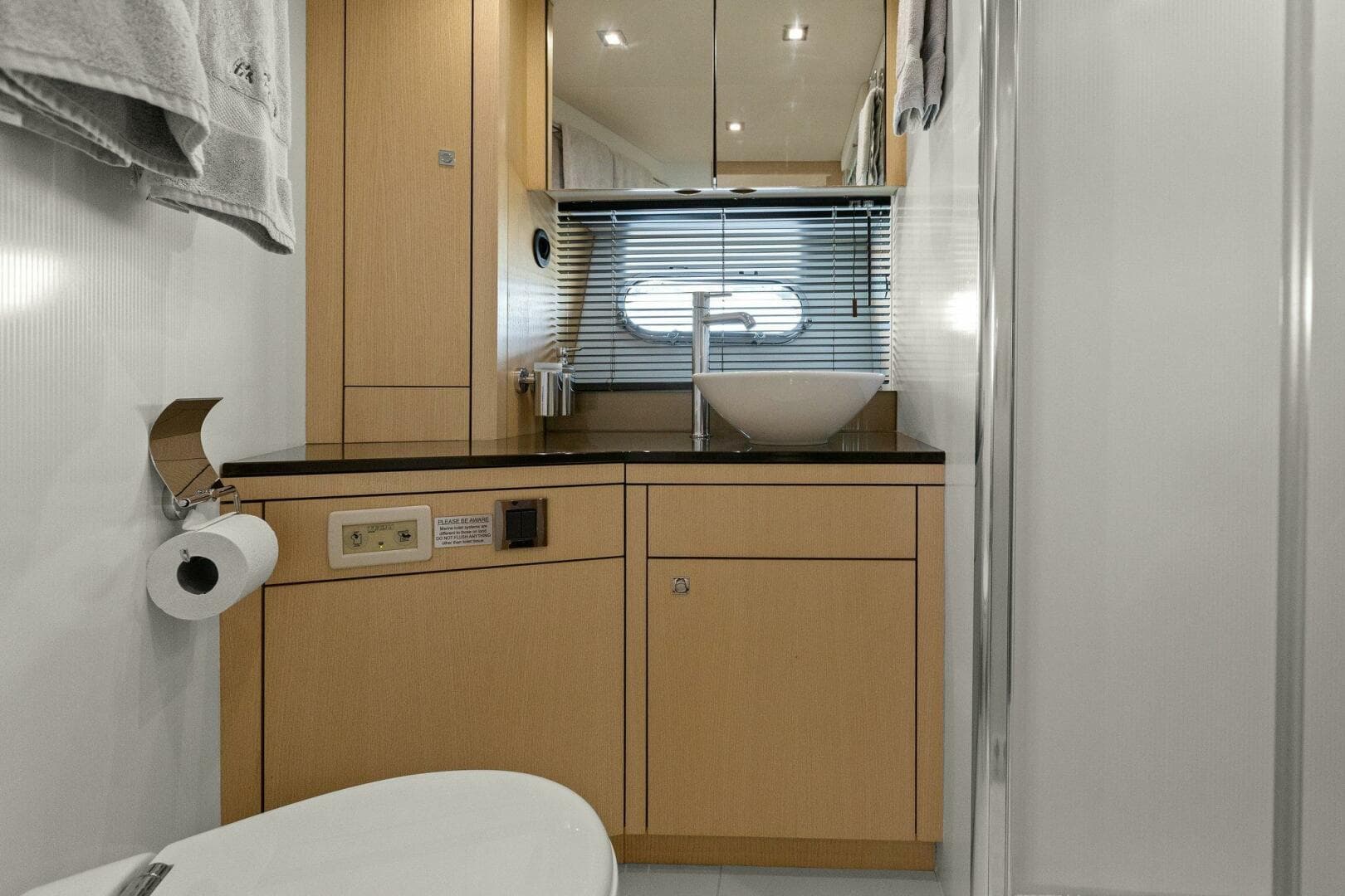 2013 Sunseeker 73 Manhattan — photo 114