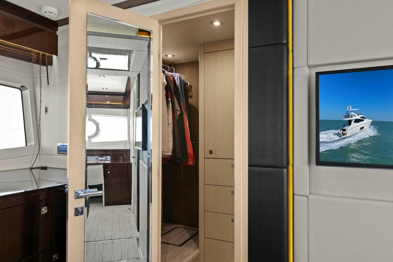 2013 Sunseeker 73 Manhattan — photo 83