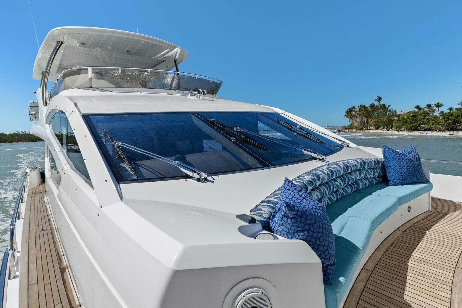 2013 Sunseeker 73 Manhattan — photo 31